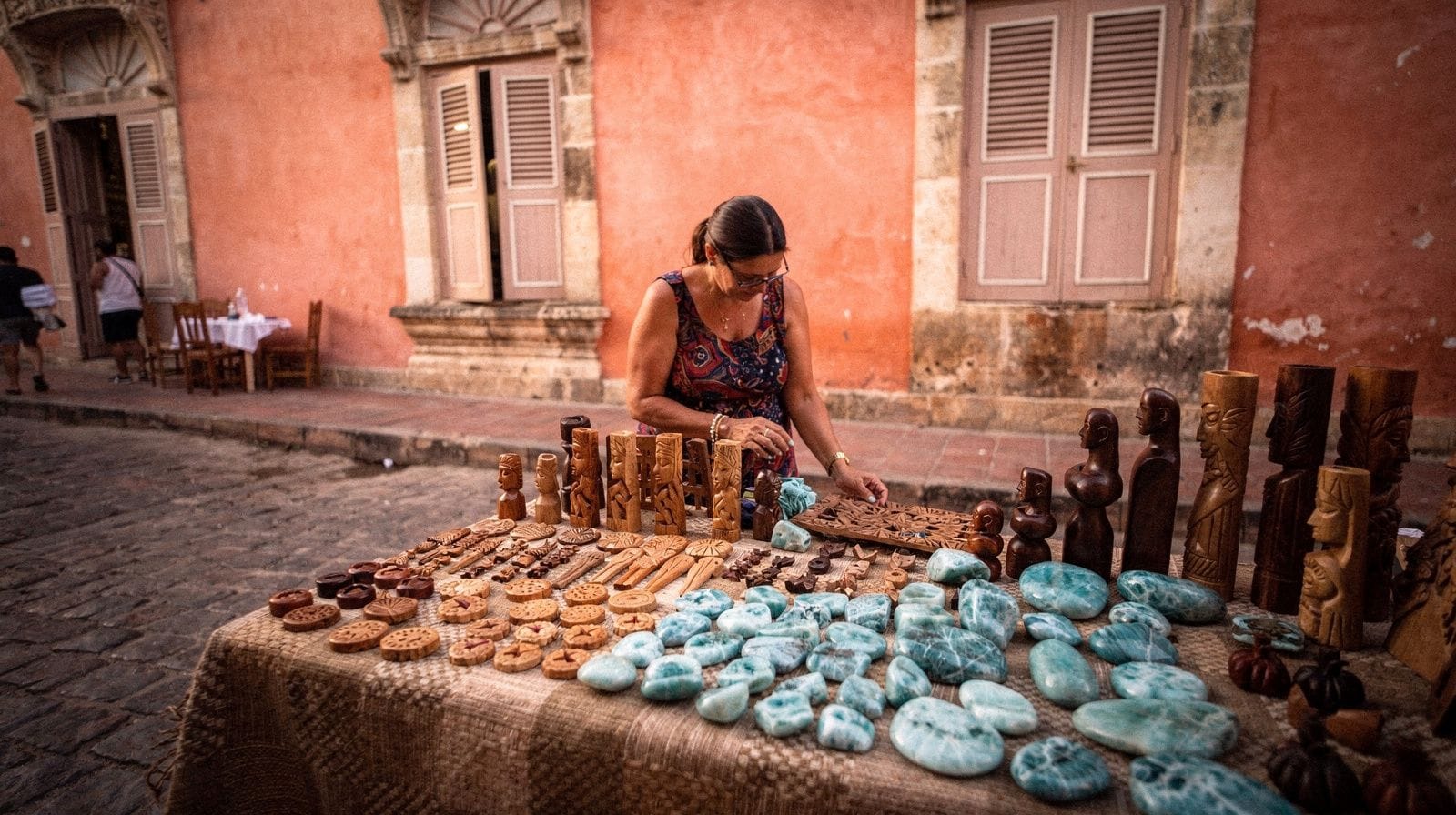Larimar e ambra: cosa comprare e come riconoscere un falso